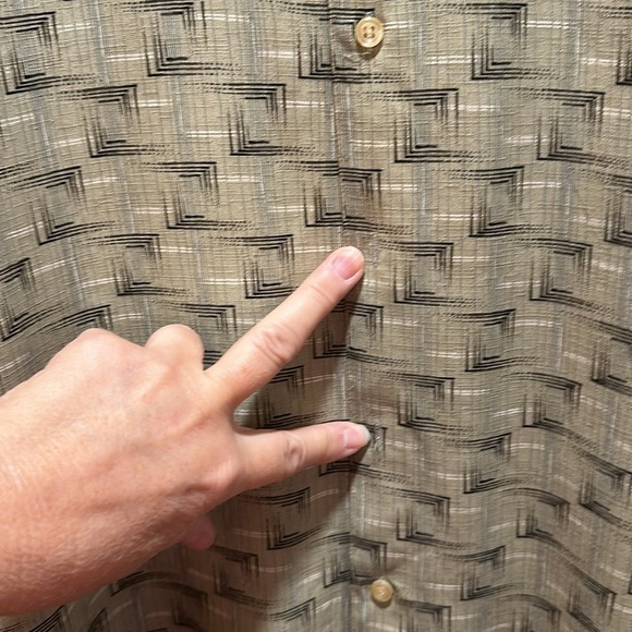 Geoffrey Beene 100% silk shirt size large - Picture 6 of 6